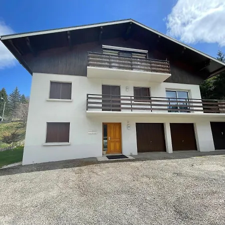Au Pied Des Stations Appartement *